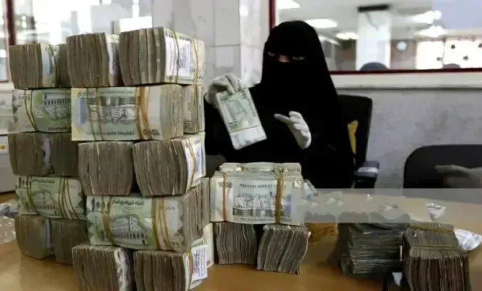 بكم أصبح الدولار في اليمن؟ إليك أسعار صرف العملات الأجنبية مقابل الريال اليمني